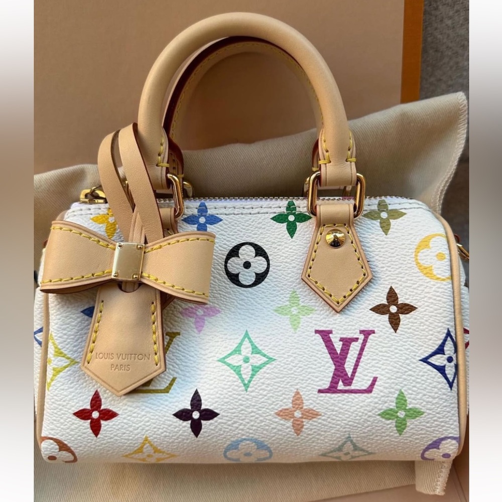 Louis Vuitton White Mini Bag with Iconic Monogram - Picture 10 of 12
